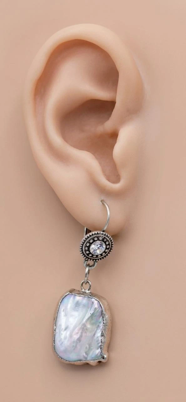 pendientes colgantes plateados con strass y perla de agua dulce – photo 5
